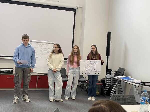 Kūrybinės dirbtuvės- mokymai „Saugios aplinkos mokymo įstaigose kūrimas