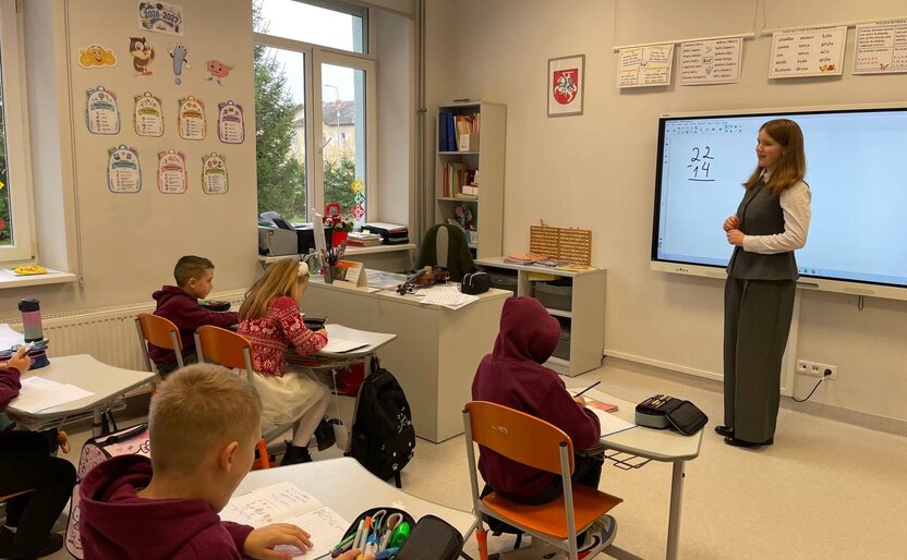 Mokytojo diena „Šilo“ gimnazijoje – kai mokiniai tampa mokytojais!